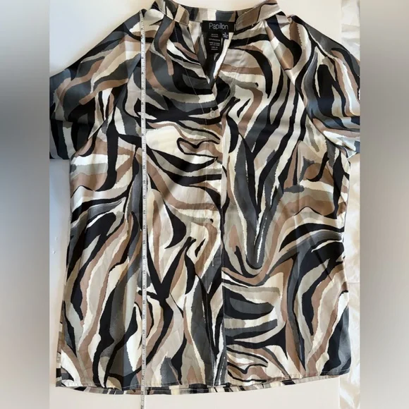 Papillon Abstract Print Button Down Blouse Small Long Sleeve - Picture 9 of 10